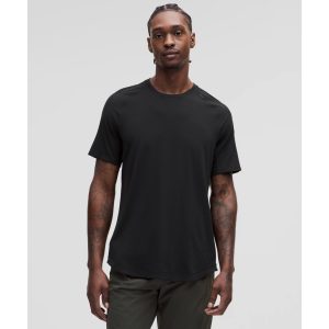 Playera Lululemon License to Train Negra